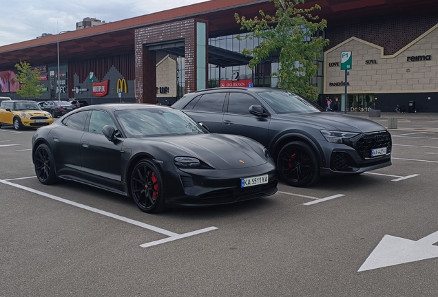 Porsche Taycan GTS