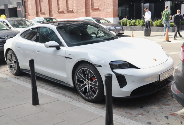 Porsche Taycan GTS
