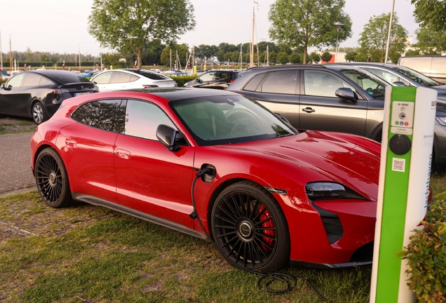 Porsche Taycan GTS Sport Turismo