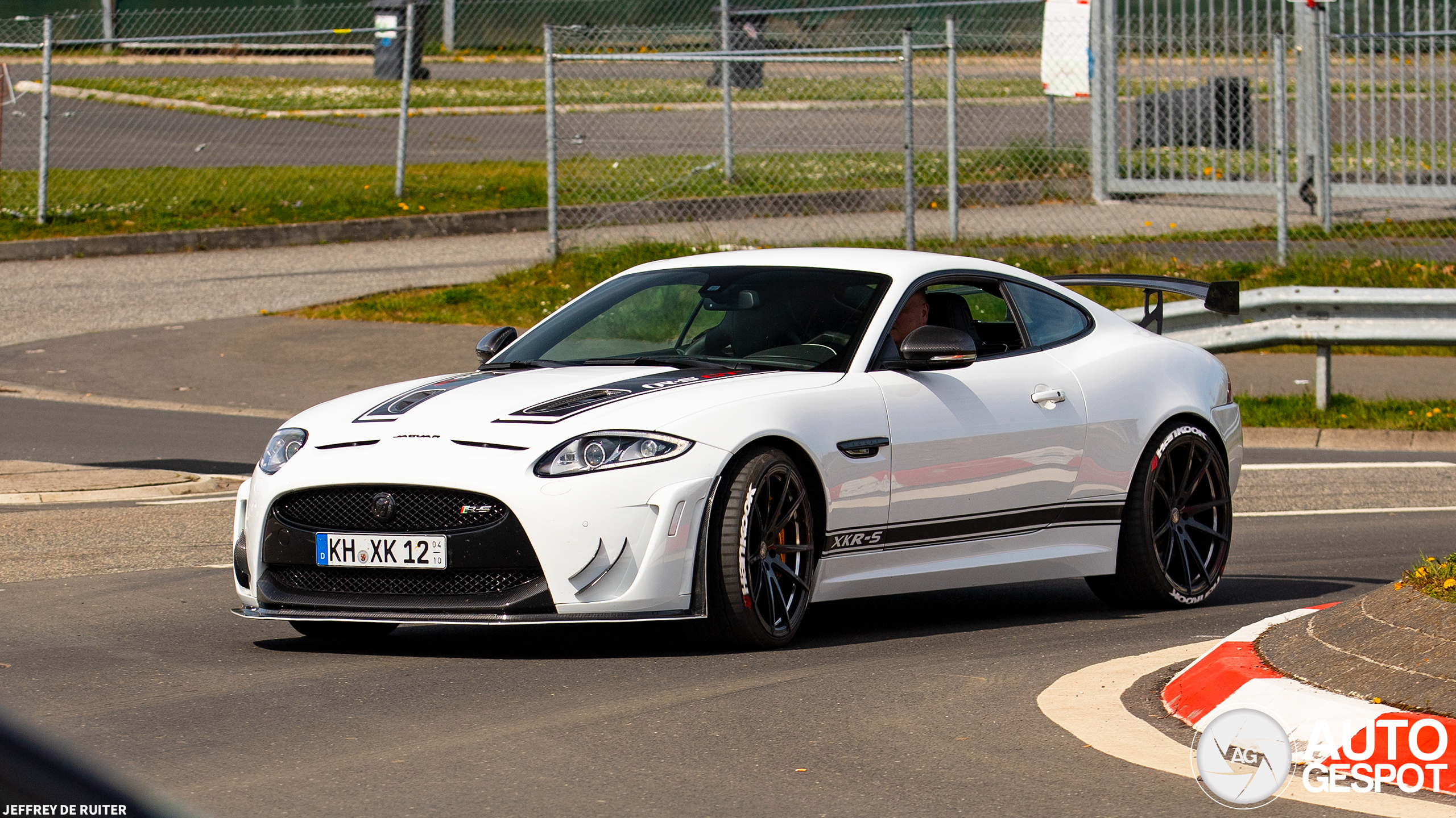 Jaguar XKR-S 2012