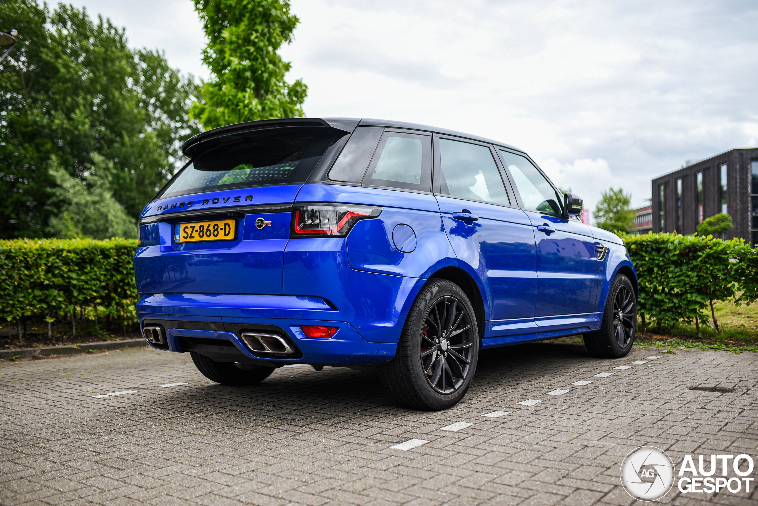 Land Rover Range Rover Sport SVR 2018 Carbon Edition