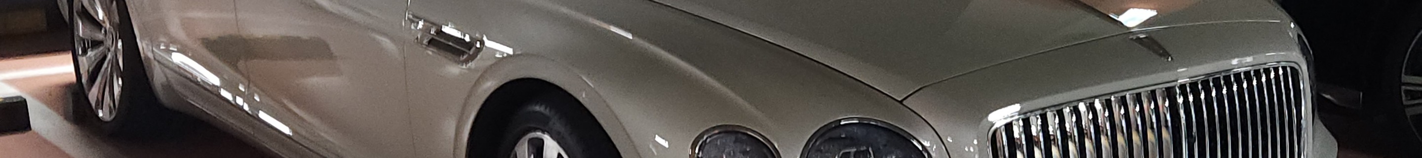 Bentley Flying Spur V8 2021