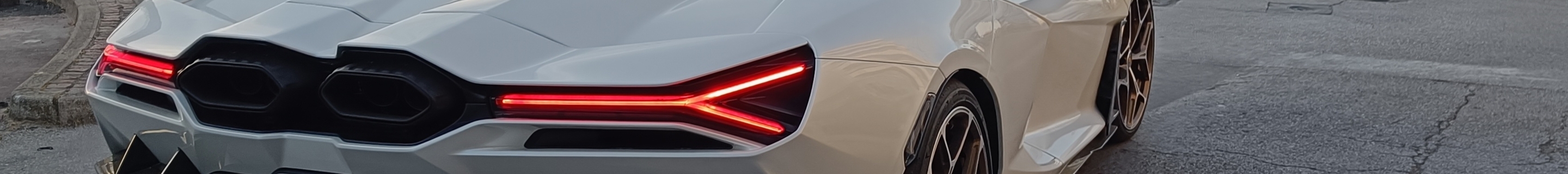 Lamborghini Revuelto