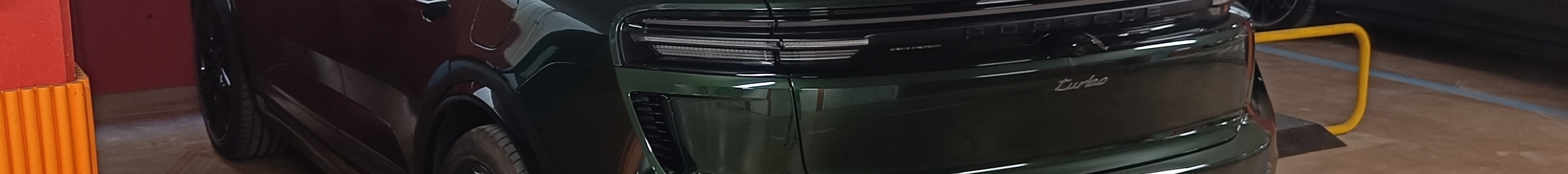 Porsche Macan EV Turbo