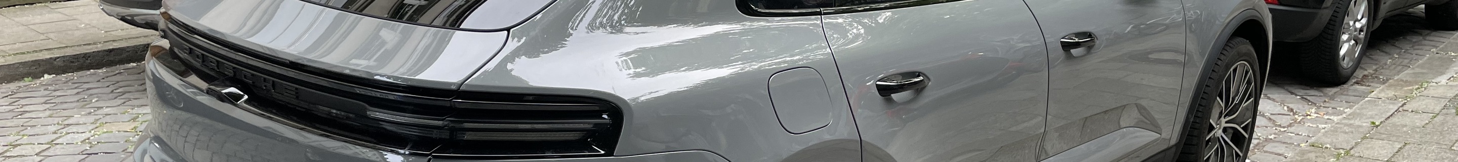 Porsche Macan EV Turbo
