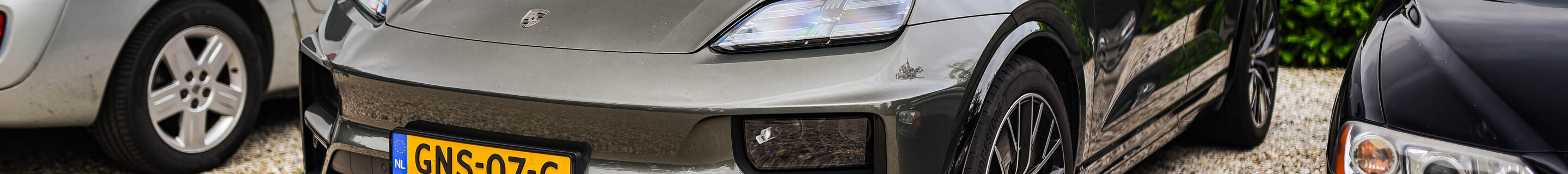 Porsche Macan EV Turbo