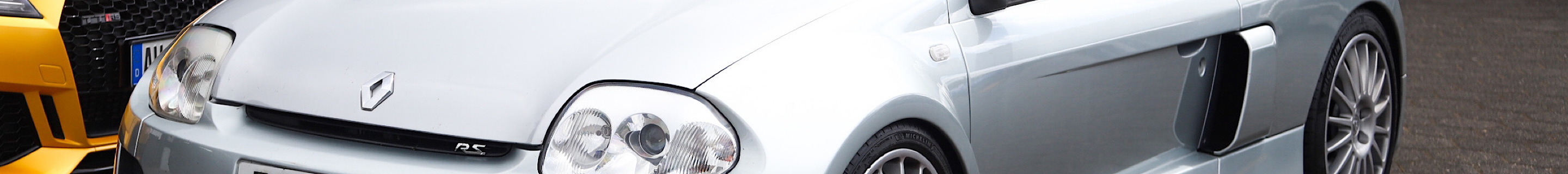 Renault Clio V6