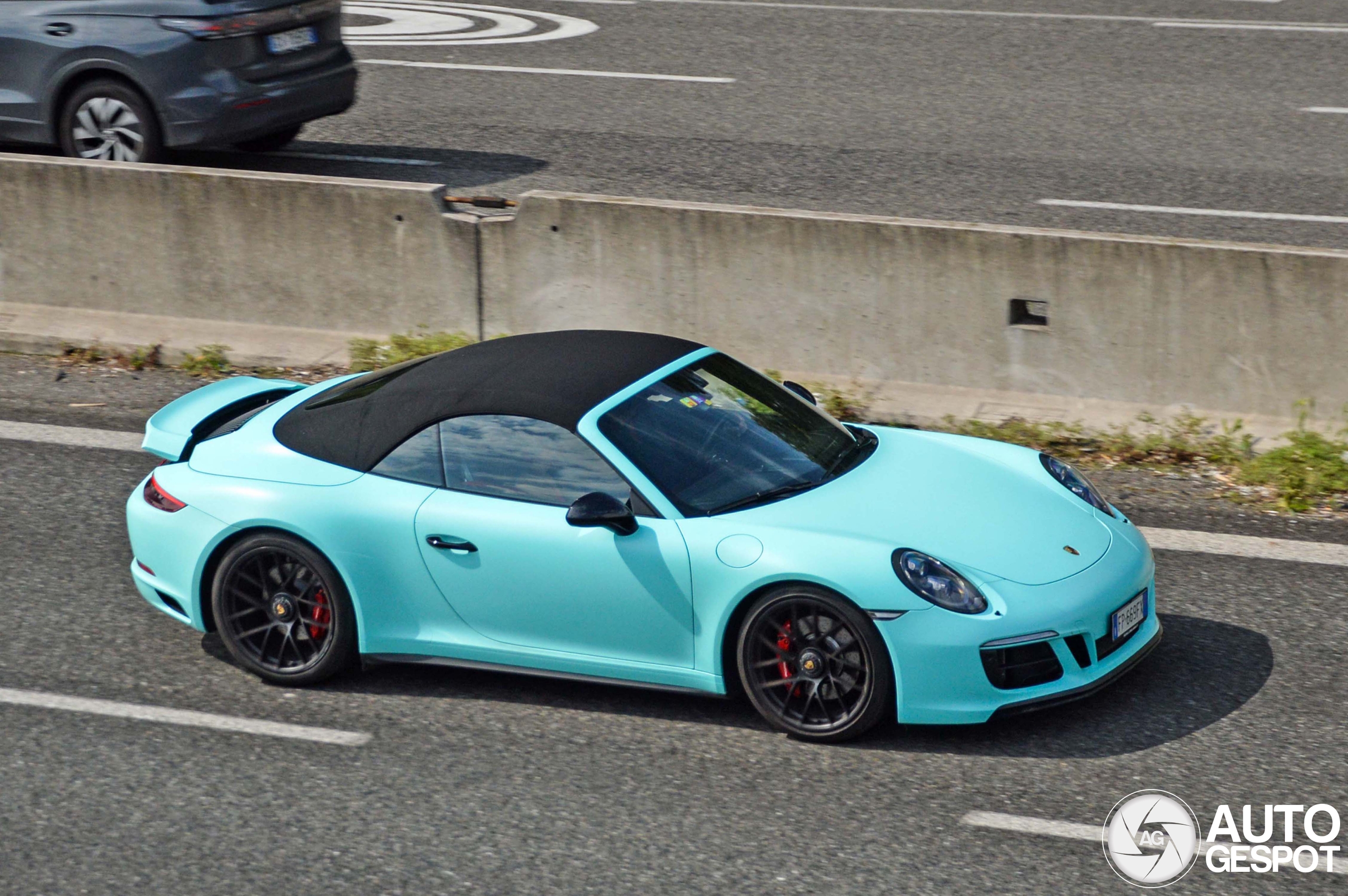 Porsche 991 Carrera 4 GTS Cabriolet MkII