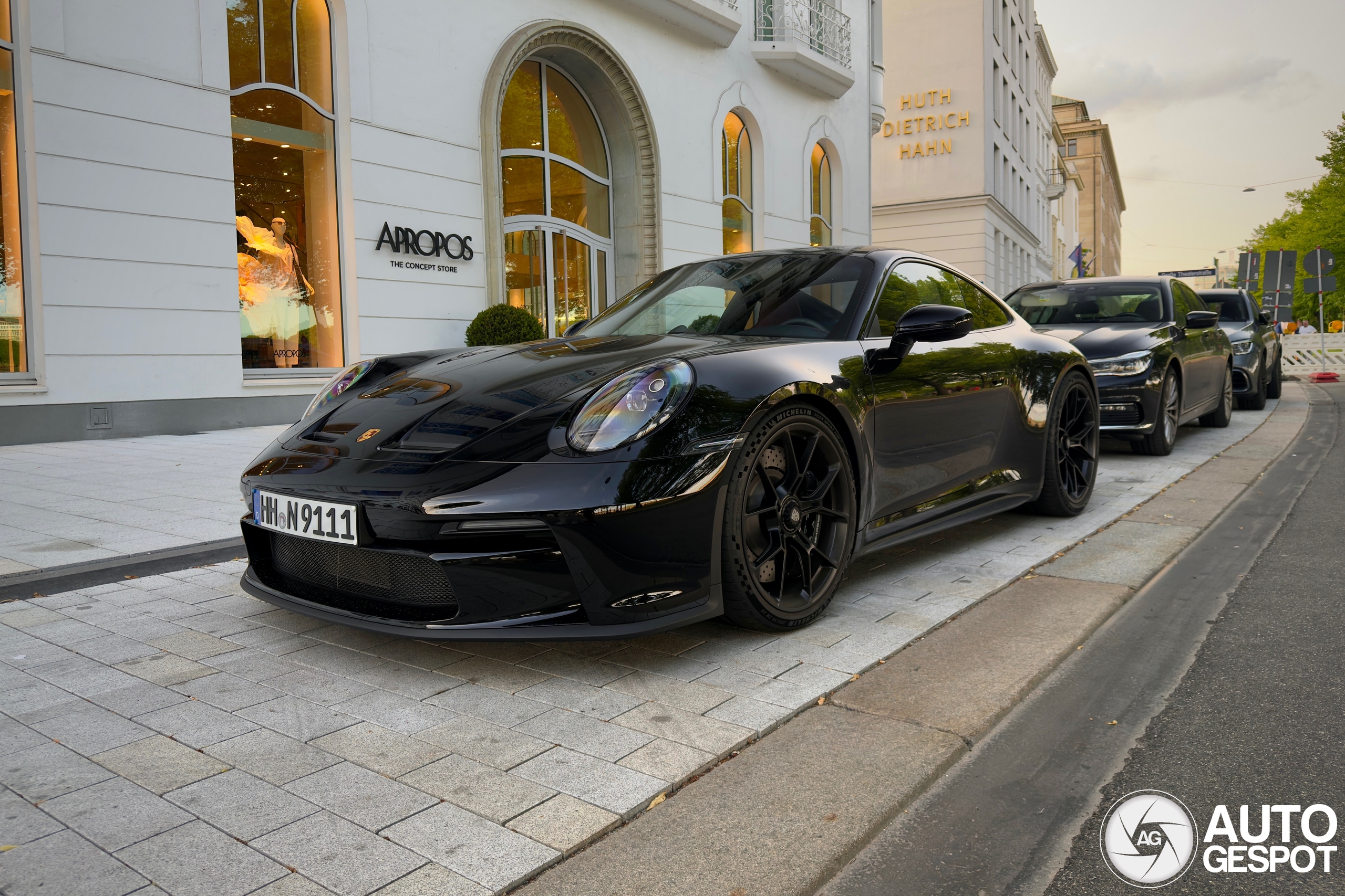 Porsche 992 GT3 Touring MkI - 02 June 2025 - Autogespot