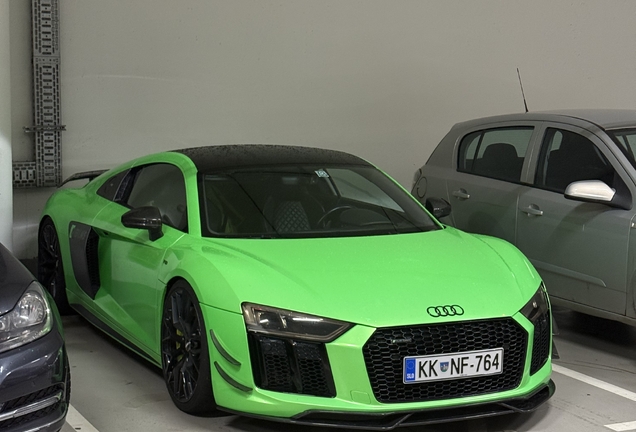 Audi R8 V10 Plus 2015