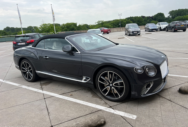 Bentley Continental GTC V8 2020