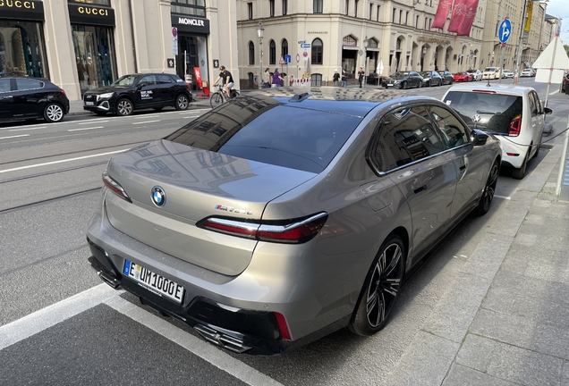BMW M760e xDrive