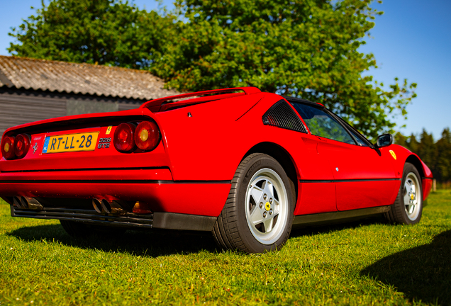 Ferrari 328 GTS