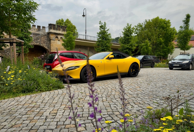 Ferrari Roma Spider