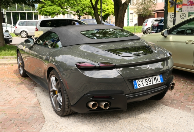 Ferrari Roma Spider