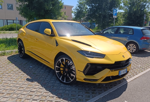 Lamborghini Urus S