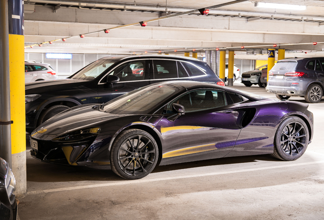 McLaren Artura Spider