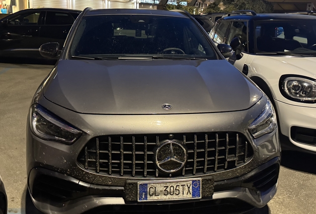 Mercedes-AMG GLA 45 S 4MATIC+ H247