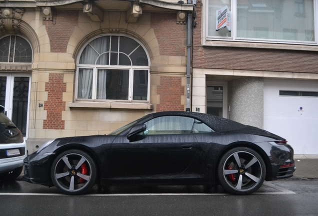 Porsche 992 Carrera 4S Cabriolet