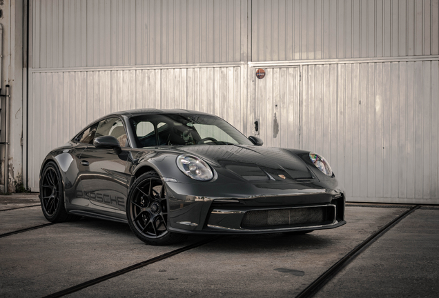 Porsche 992 S/T