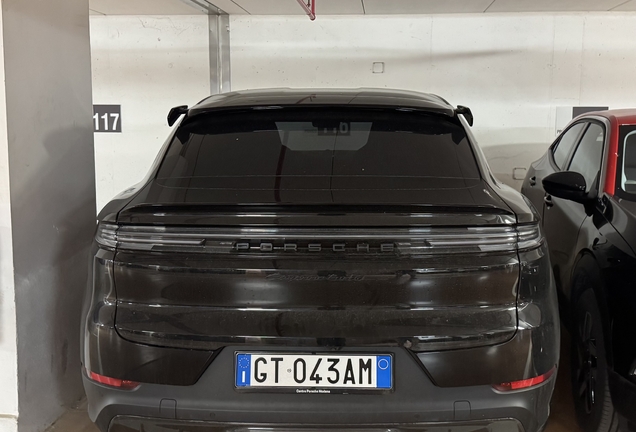 Porsche Cayenne Coupé Turbo E-Hybrid