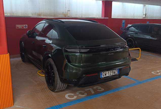Porsche Macan EV Turbo