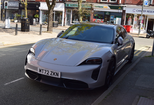 Porsche Taycan GTS Sport Turismo