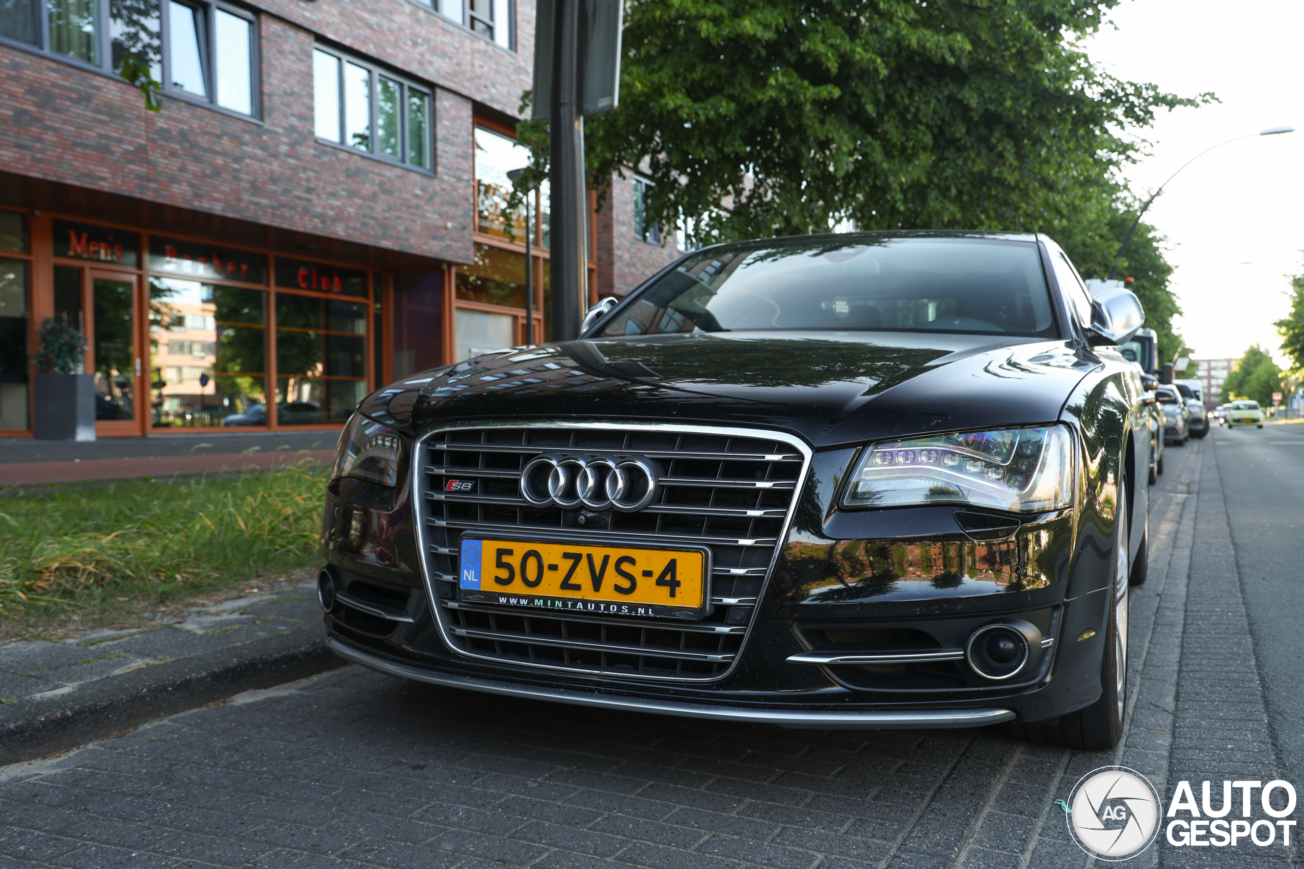 Audi S8 D4