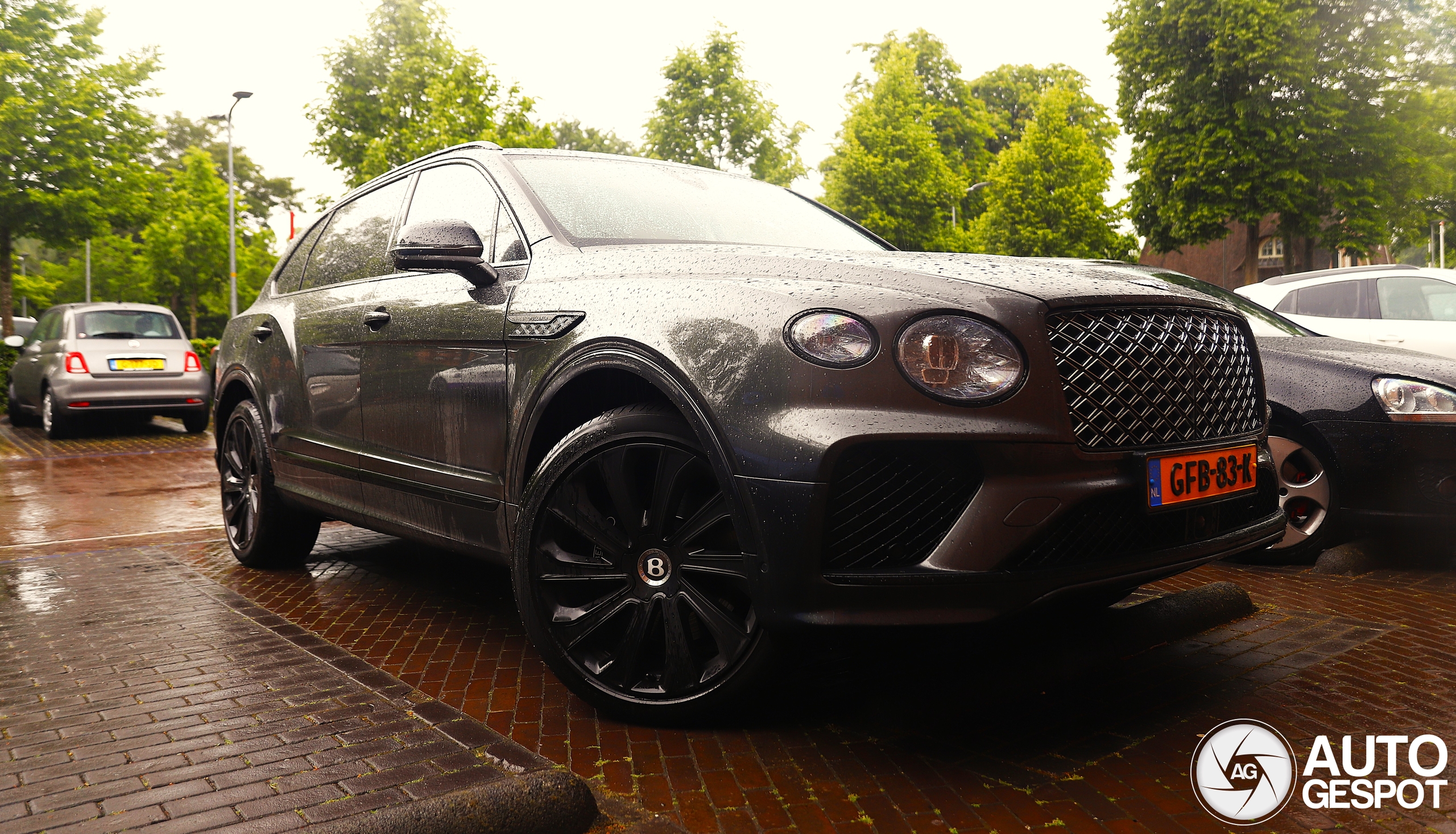Bentley Bentayga EWB Mulliner