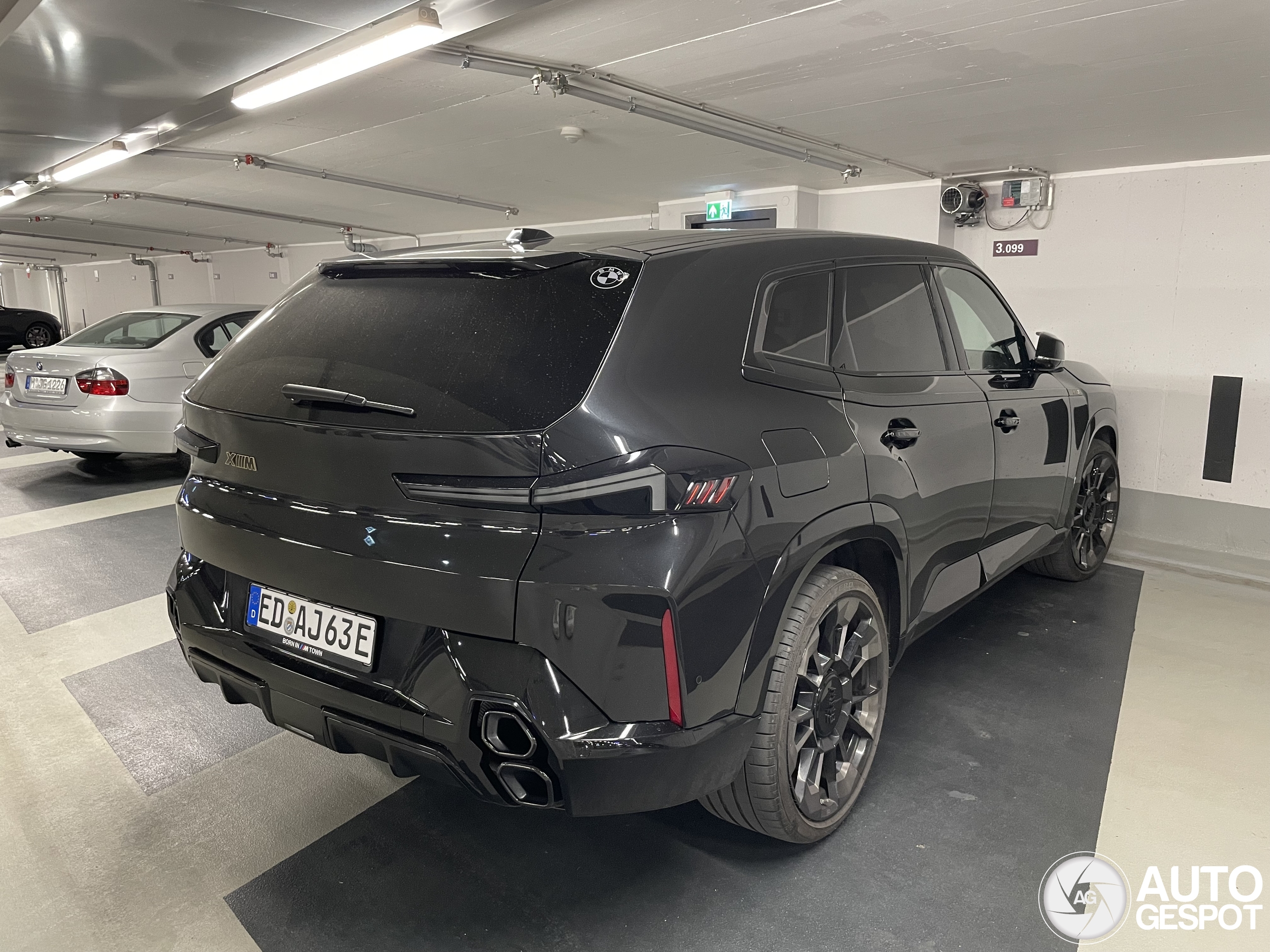 BMW XM G09