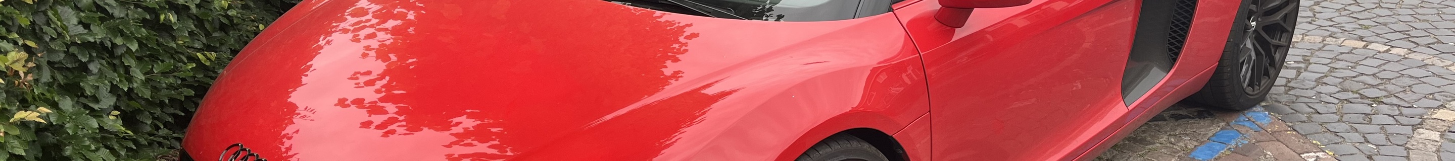 Audi R8 V8 Spyder 2013