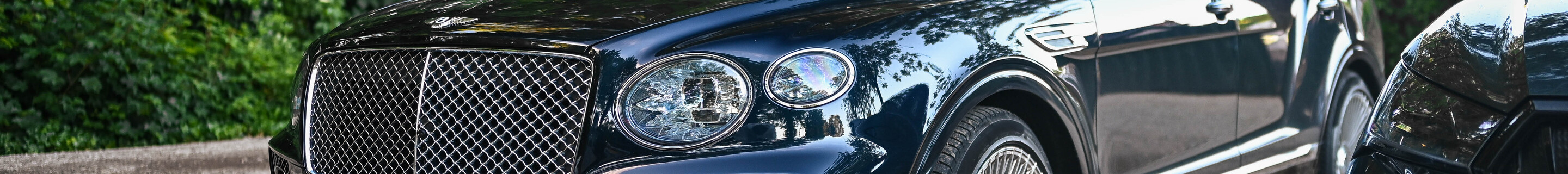 Bentley Bentayga Azure