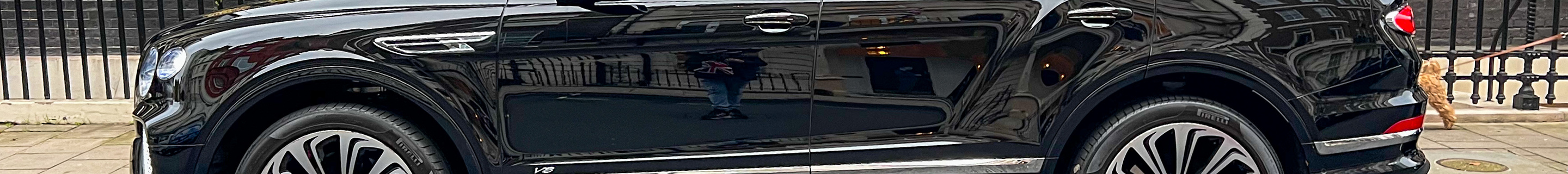 Bentley Bentayga V8 2021