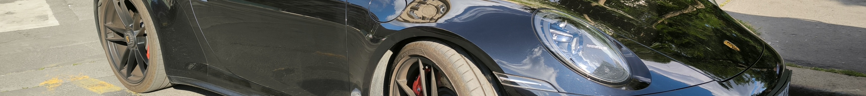 Porsche 992 Carrera 4 GTS Cabriolet MkI