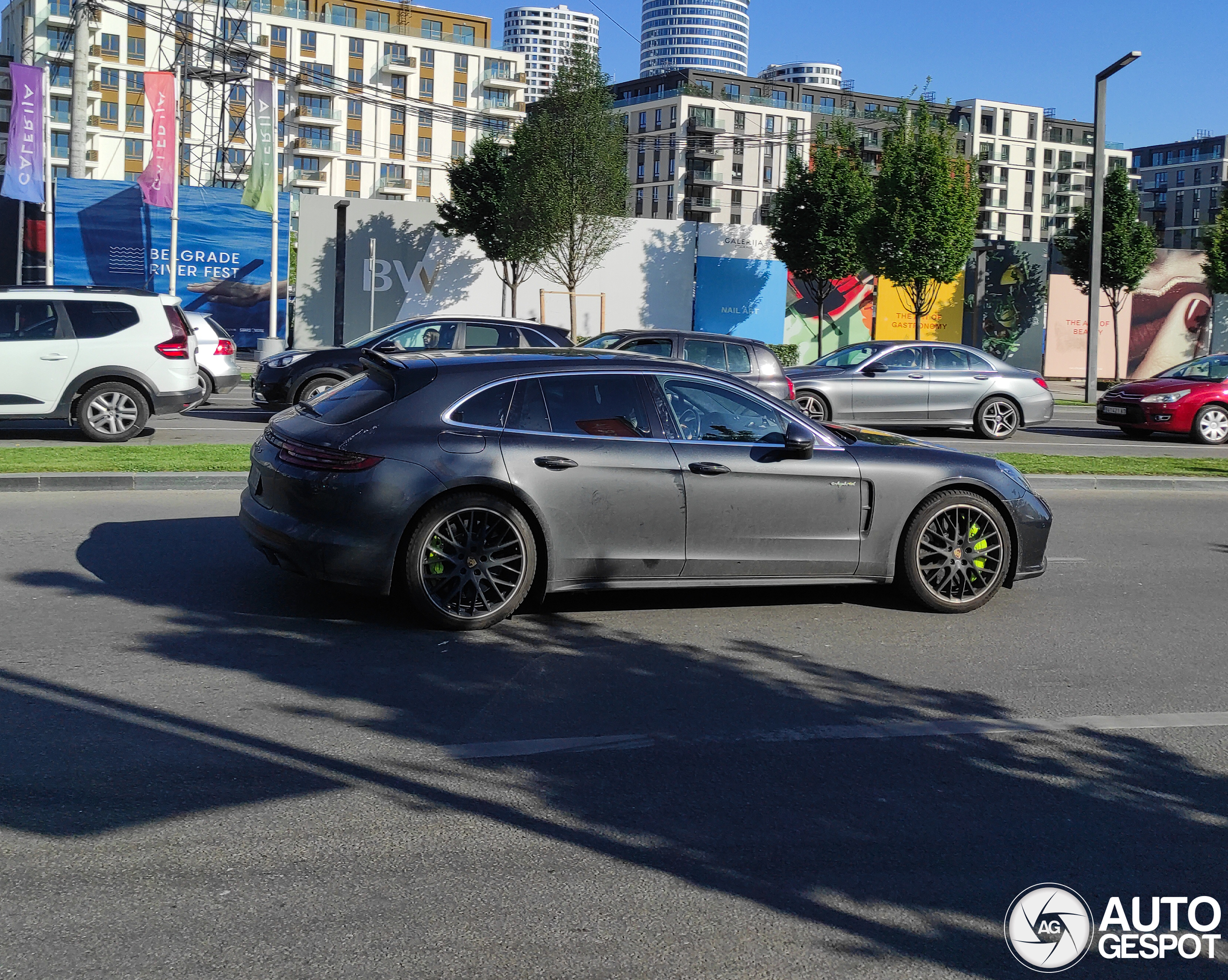 Porsche 971 Panamera Turbo S E-Hybrid Sport Turismo