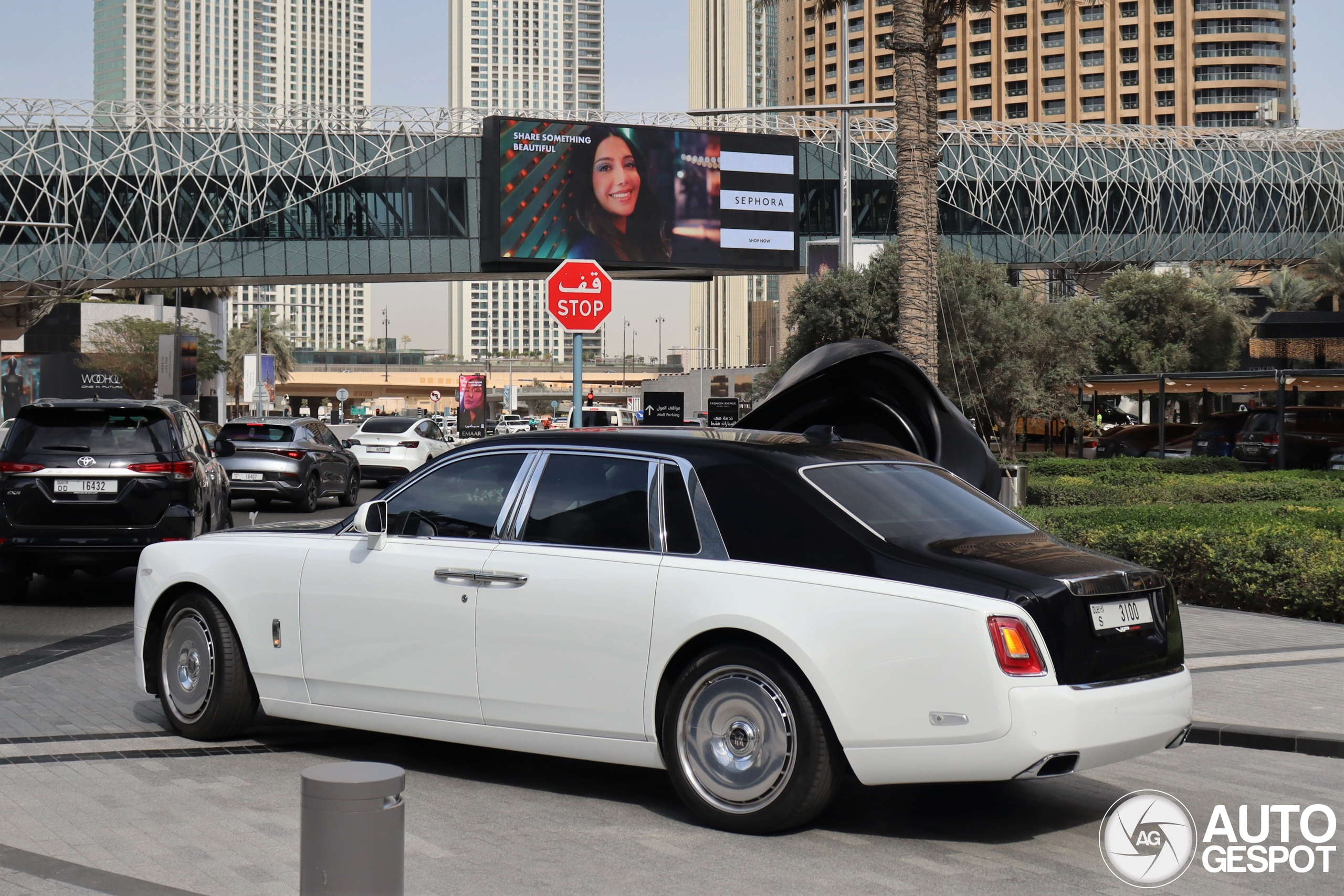 ROLLS-ROYCE PHANTOM ＩＩ Rolls-Royce Phantom VIII Series II - 03 June 2025 - Autogespot