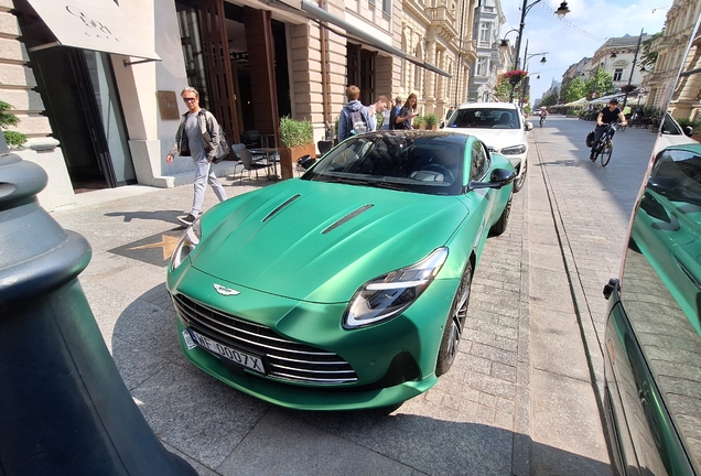 Aston Martin DB12