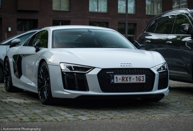 Audi R8 V10 2015