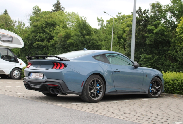 Ford Mustang Dark Horse 2024