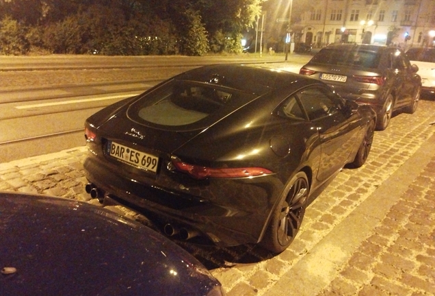 Jaguar F-TYPE R Coupé