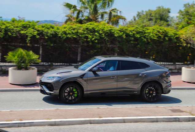 Lamborghini Urus S