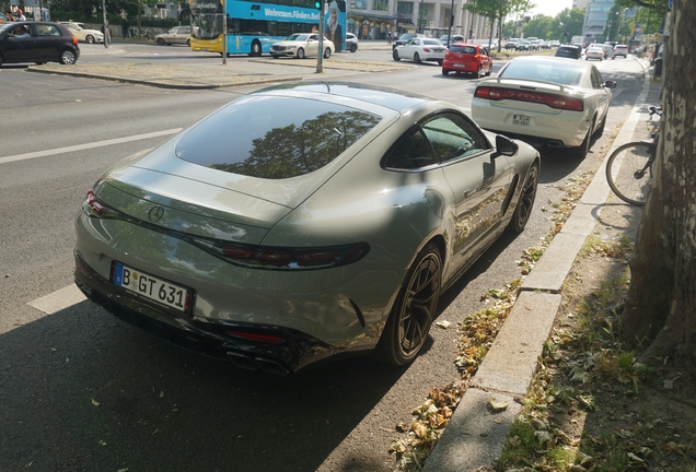 Mercedes-AMG GT 63 C192