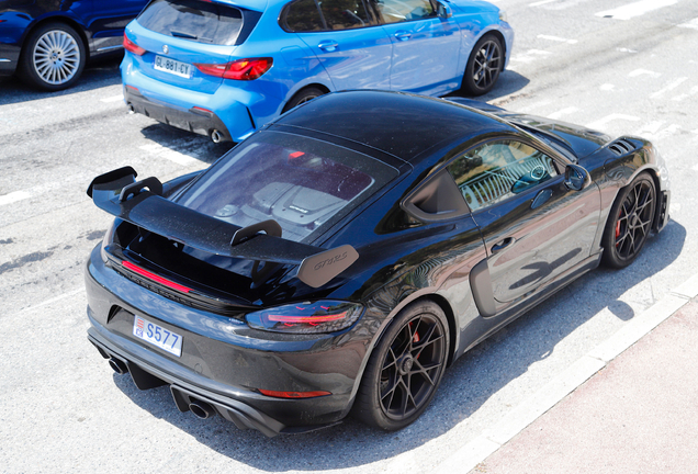 Porsche 718 Cayman GT4 RS