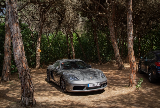 Porsche 718 Cayman S