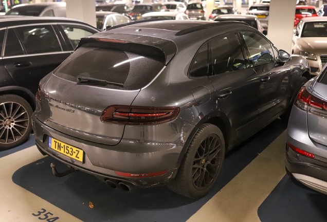 Porsche 95B Macan GTS