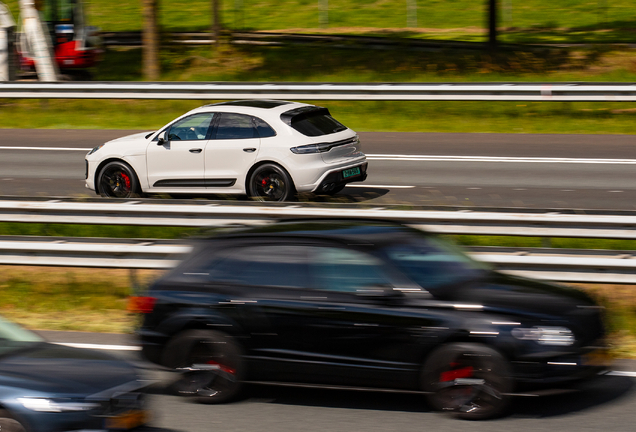 Porsche 95B Macan GTS MkIII
