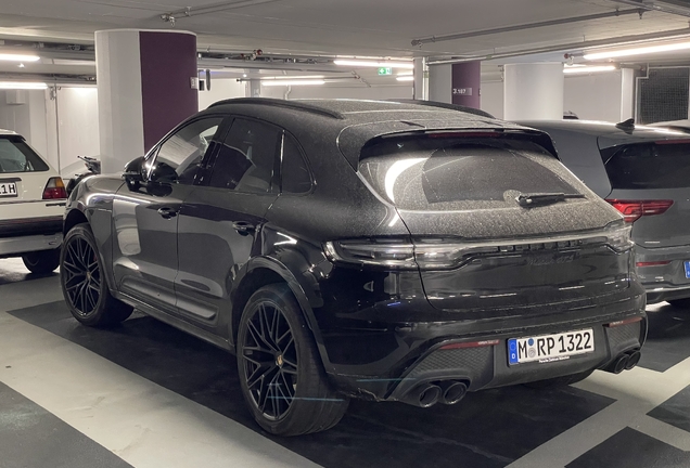 Porsche 95B Macan GTS MkIII