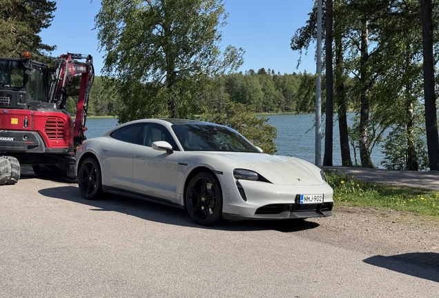 Porsche Taycan Turbo