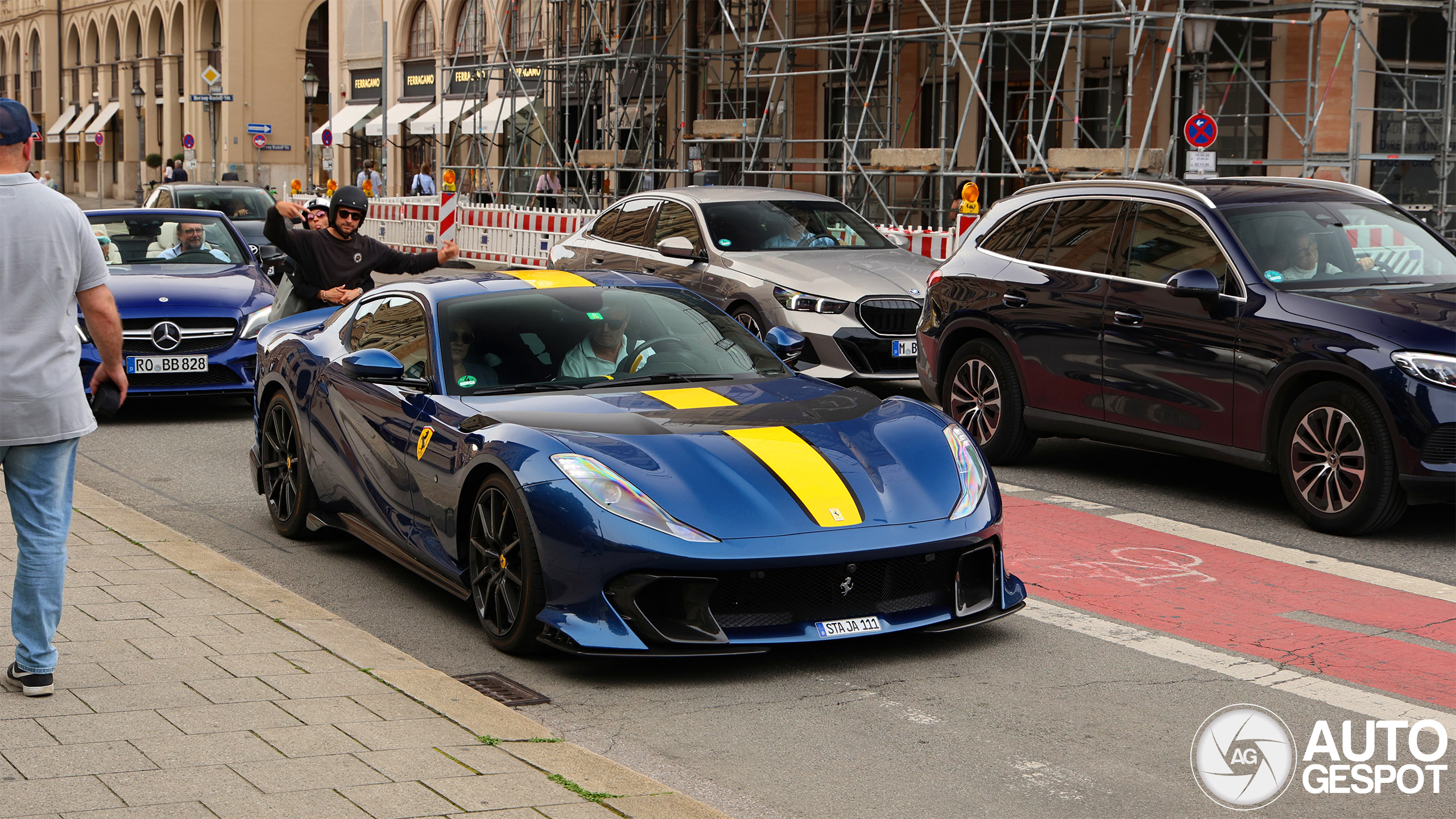 Ferrari 812 Competizione: Italiaanse perfectie op de straten van München