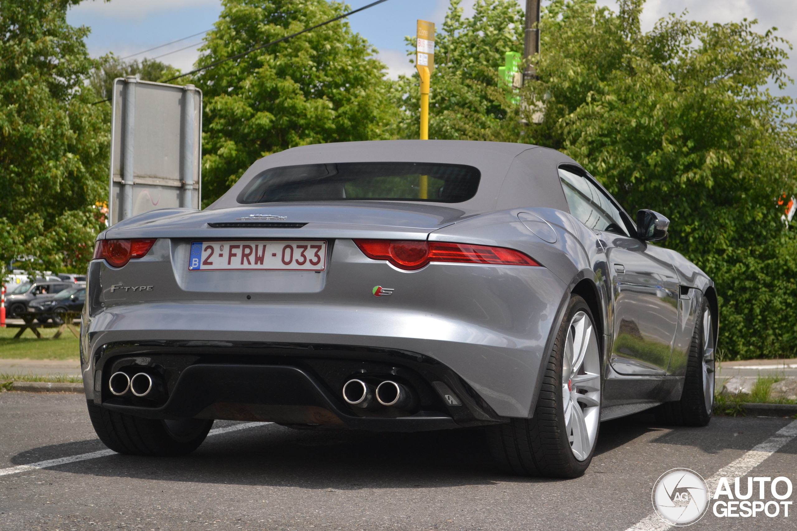 Jaguar F-TYPE S V8 Convertible